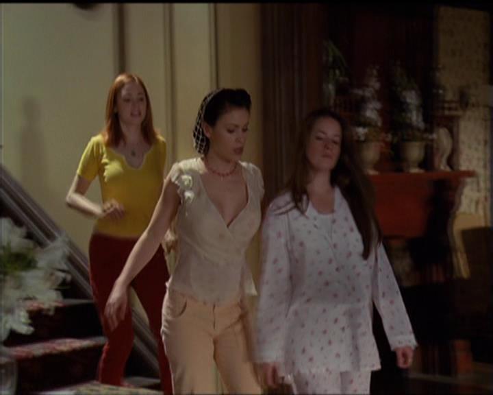 Charmed-Online-dot-518CatHouse0296.jpg