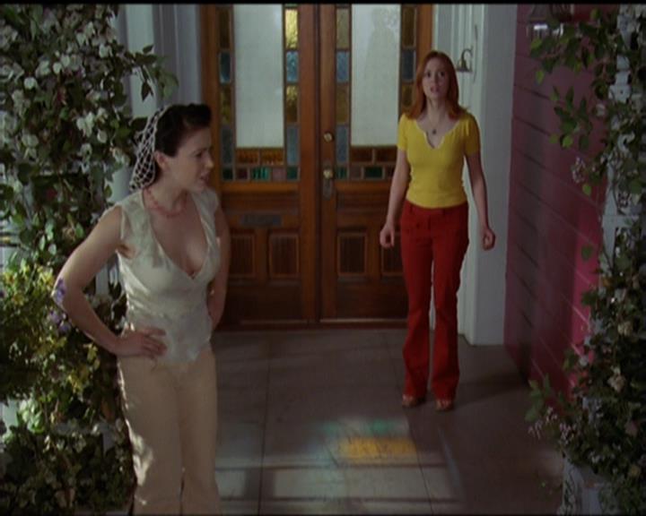 Charmed-Online-dot-518CatHouse0769.jpg