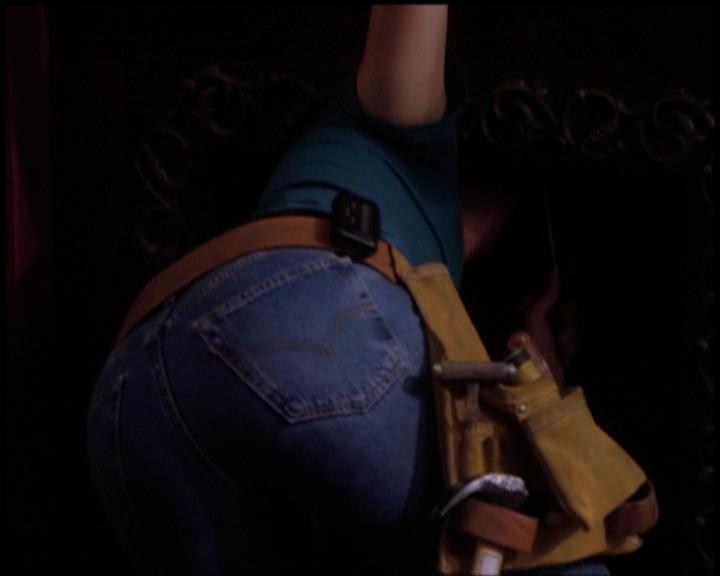 Charmed-Online-dot-518CatHouse0783.jpg