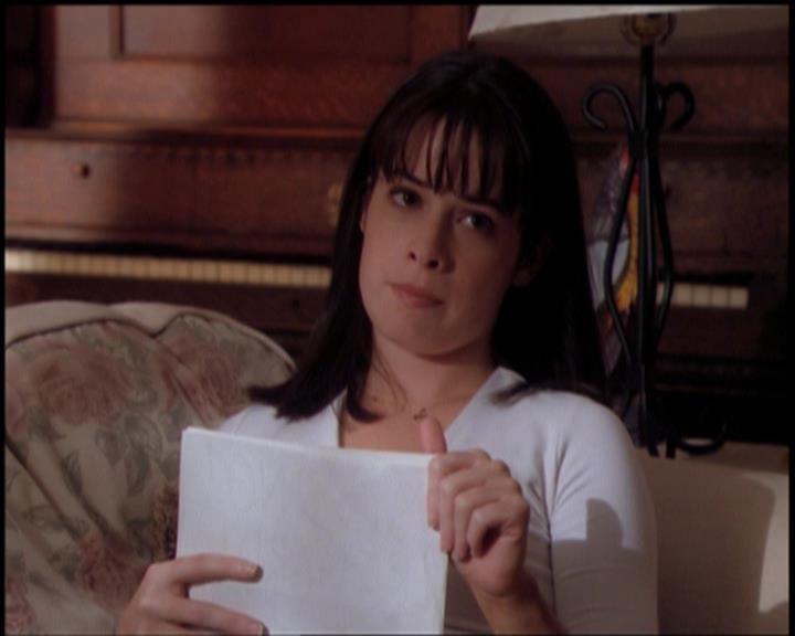 Charmed-Online-dot-518CatHouse0785.jpg Charmed-Online-dot-518CatHouse0785.jpg