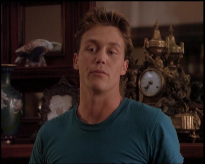 Charmed-Online-dot-518CatHouse0813.jpg Charmed-Online-dot-518CatHouse0813.jpg