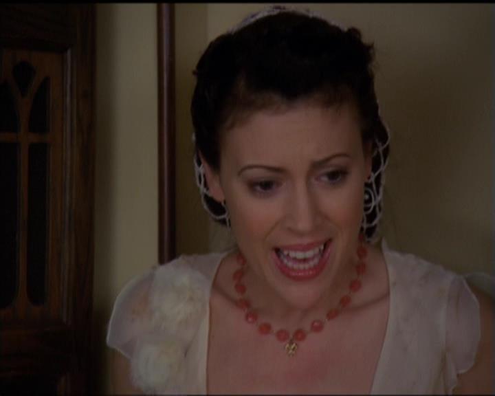 Charmed-Online-dot-518CatHouse0864.jpg Charmed-Online-dot-518CatHouse0864.jpg