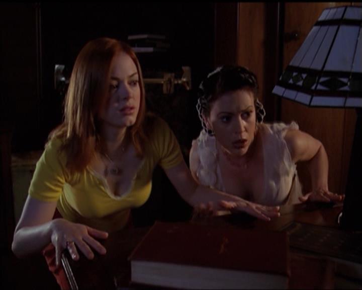 Charmed-Online-dot-518CatHouse0922.jpg Charmed-Online-dot-518CatHouse0922.jpg