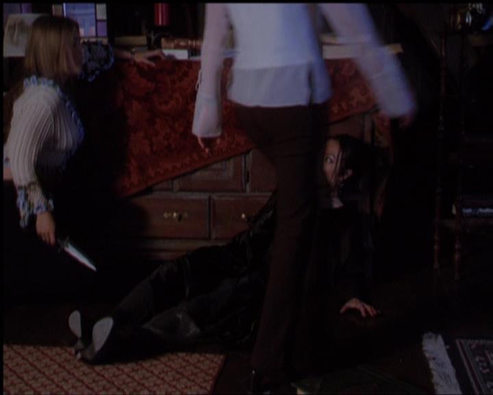 Charmed-Online-dot-518CatHouse0947.jpg