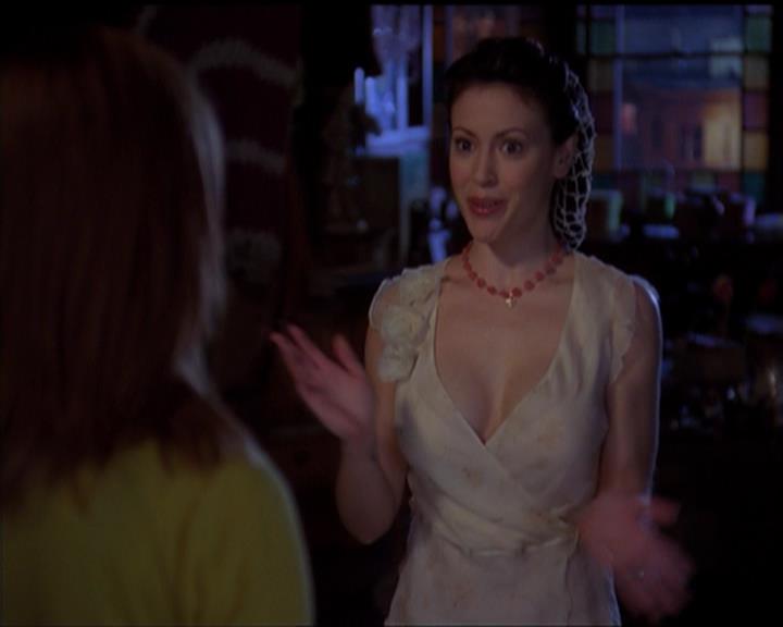 Charmed-Online-dot-518CatHouse1041.jpg Charmed-Online-dot-518CatHouse1041.jpg