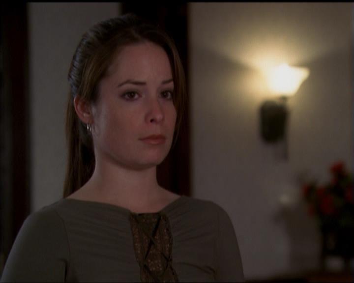 Charmed-Online-dot-518CatHouse1130.jpg