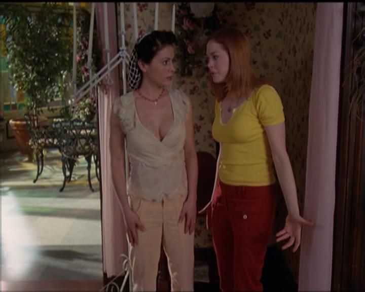 Charmed-Online-dot-518CatHouse1245.jpg
