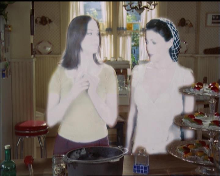 Charmed-Online-dot-518CatHouse1398.jpg