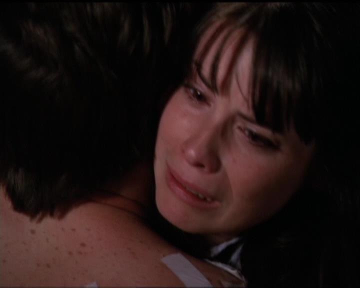 Charmed-Online-dot-518CatHouse1448.jpg Charmed-Online-dot-518CatHouse1448.jpg