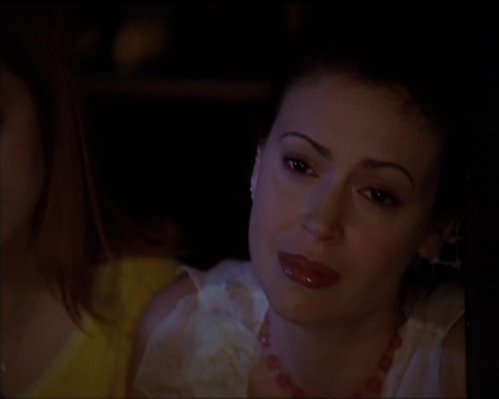 Charmed-Online-dot-518CatHouse1474.jpg