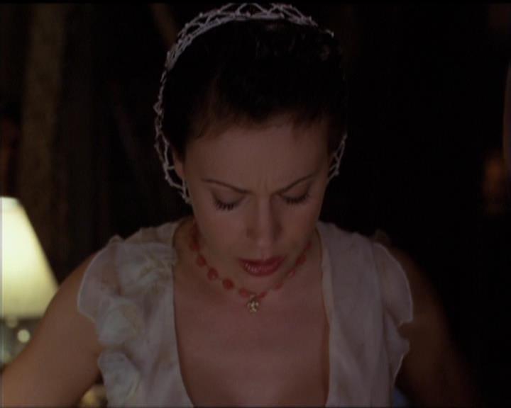 Charmed-Online-dot-518CatHouse1584.jpg