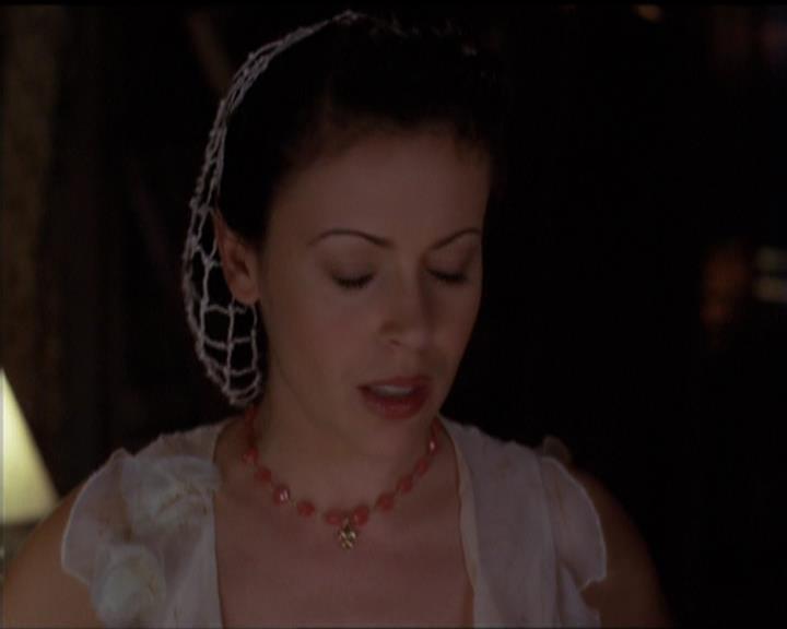 Charmed-Online-dot-518CatHouse1588.jpg