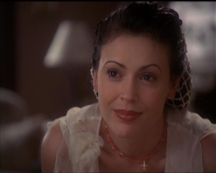 Charmed-Online-dot-518CatHouse1713.jpg