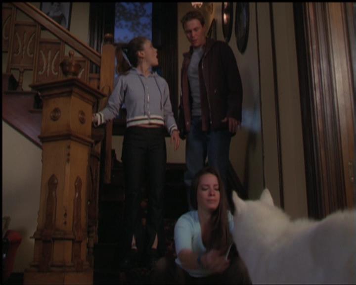 Charmed-Online-dot-518CatHouse1800.jpg