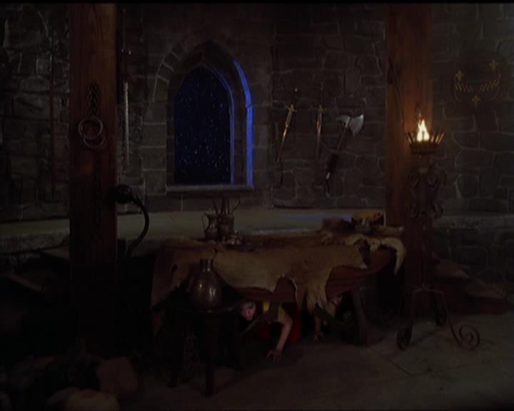 Charmed-Online-dot-518CatHouse1821.jpg