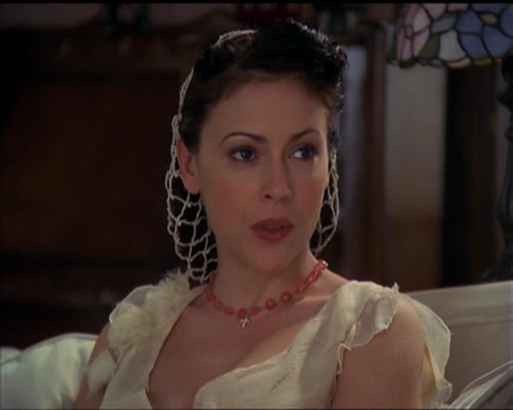 Charmed-Online-dot-518CatHouse2277.jpg Charmed-Online-dot-518CatHouse2277.jpg