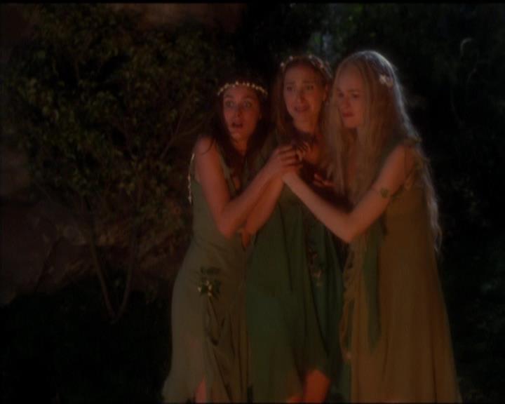 Charmed-Online-dot-519NymphsJustWantToHaveFun0040.jpg
