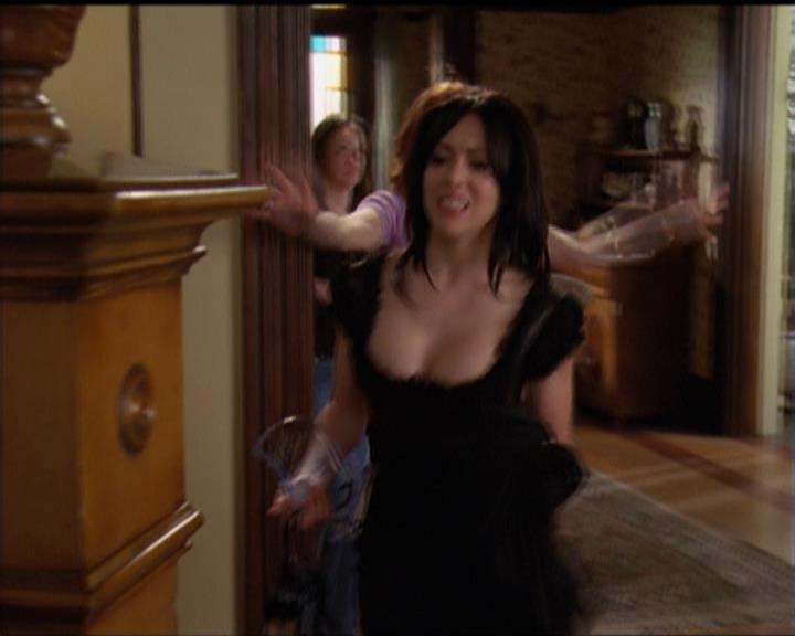 Charmed-Online-dot-519NymphsJustWantToHaveFun0365.jpg