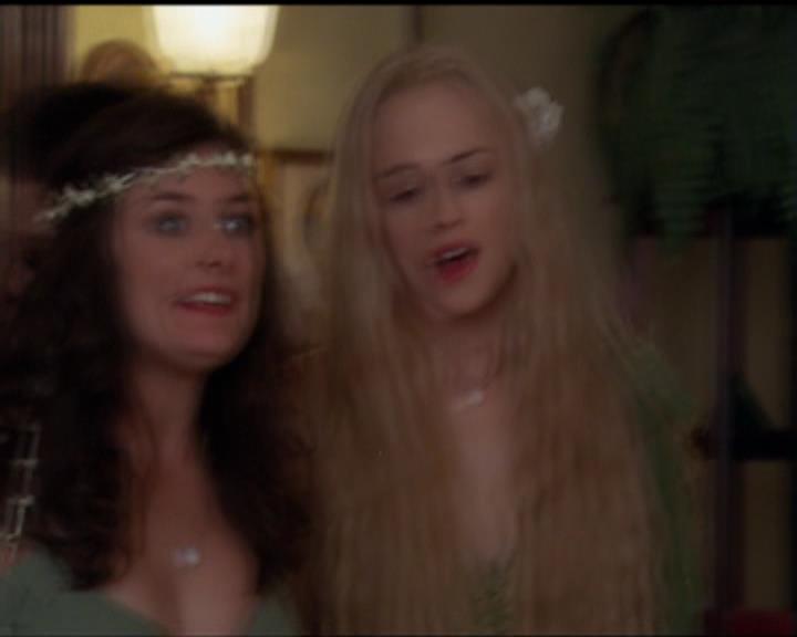 Charmed-Online-dot-519NymphsJustWantToHaveFun1064.jpg