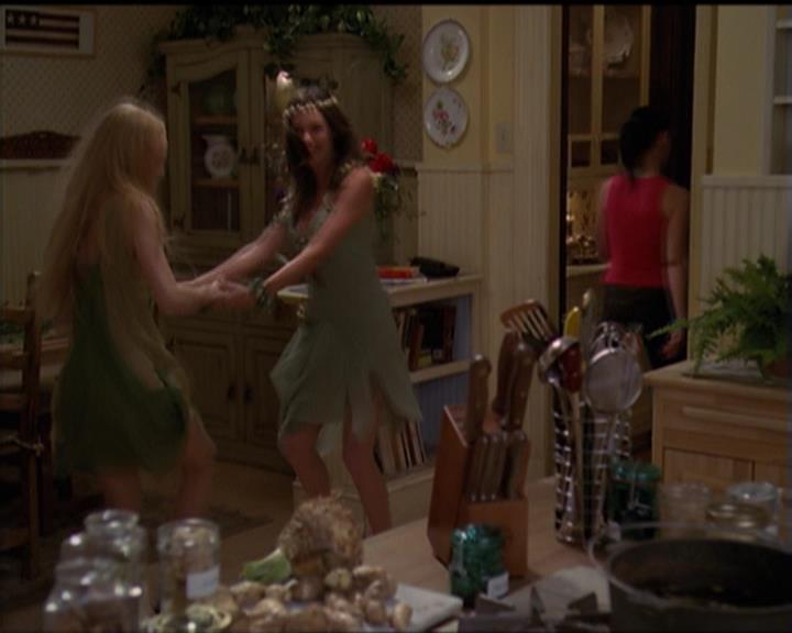 Charmed-Online-dot-519NymphsJustWantToHaveFun1295.jpg