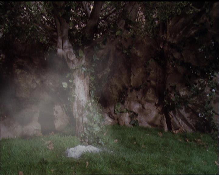 Charmed-Online-dot-519NymphsJustWantToHaveFun1917.jpg
