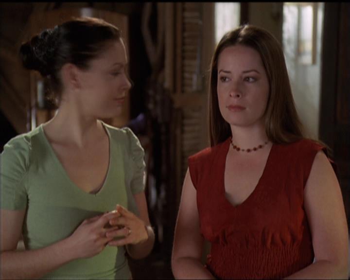 Charmed-Online-dot-net_5x20SenseAndSenseAbility0428.jpg