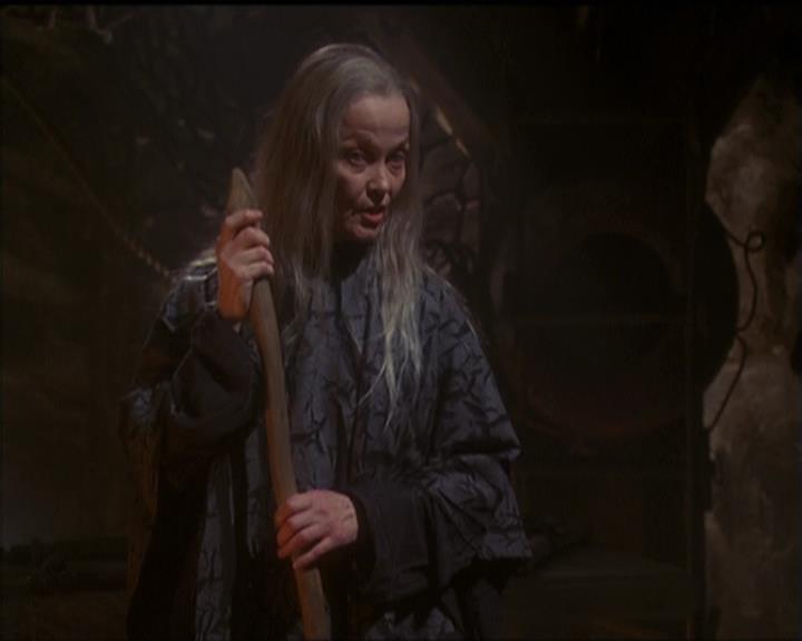 Charmed-Online-dot-net_5x20SenseAndSenseAbility0482.jpg