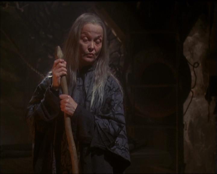 Charmed-Online-dot-net_5x20SenseAndSenseAbility0492.jpg