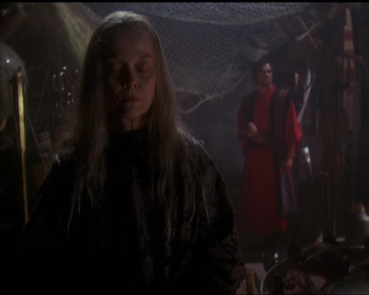Charmed-Online-dot-net_5x20SenseAndSenseAbility0511.jpg