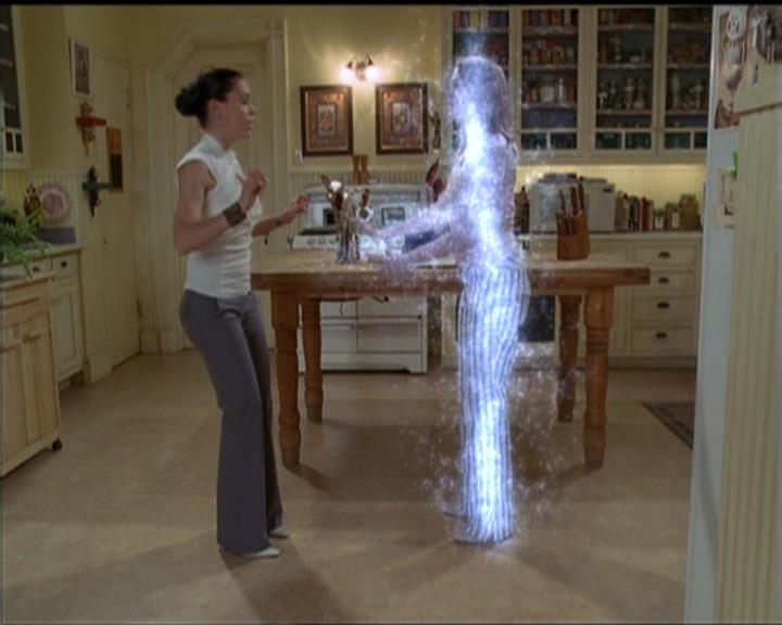 Charmed-Online-dot-net_5x20SenseAndSenseAbility1035.jpg