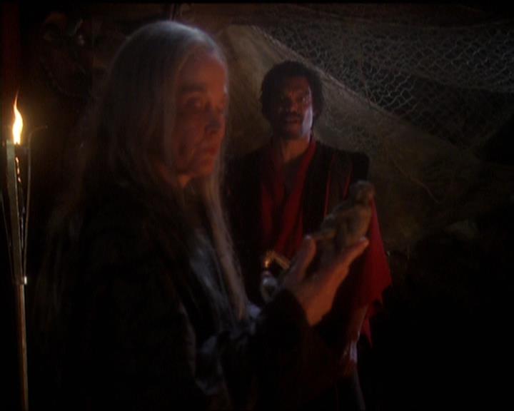 Charmed-Online-dot-net_5x20SenseAndSenseAbility1248.jpg Charmed-Online-dot-net_5x20SenseAndSenseAbility1248.jpg