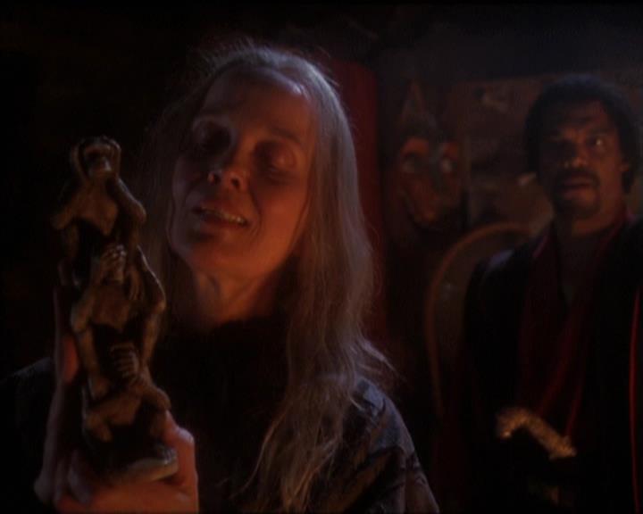 Charmed-Online-dot-net_5x20SenseAndSenseAbility1283.jpg