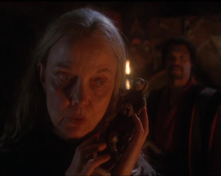 Charmed-Online-dot-net_5x20SenseAndSenseAbility1668.jpg