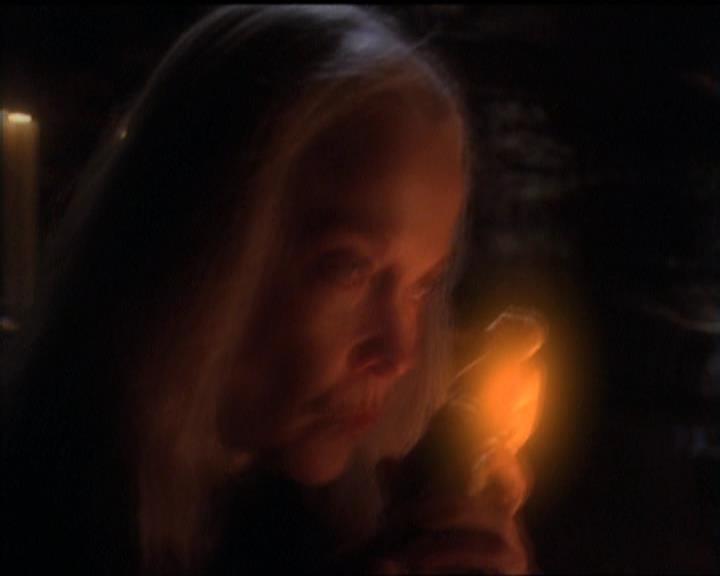 Charmed-Online-dot-net_5x20SenseAndSenseAbility1972.jpg