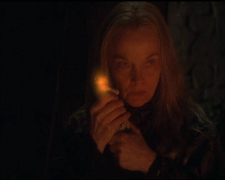 Charmed-Online-dot-net_5x20SenseAndSenseAbility1996.jpg