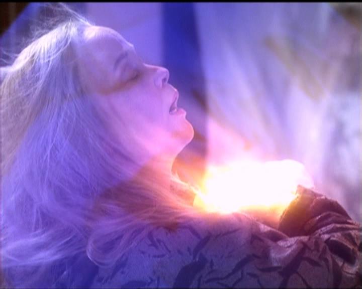 Charmed-Online-dot-net_5x20SenseAndSenseAbility2175.jpg
