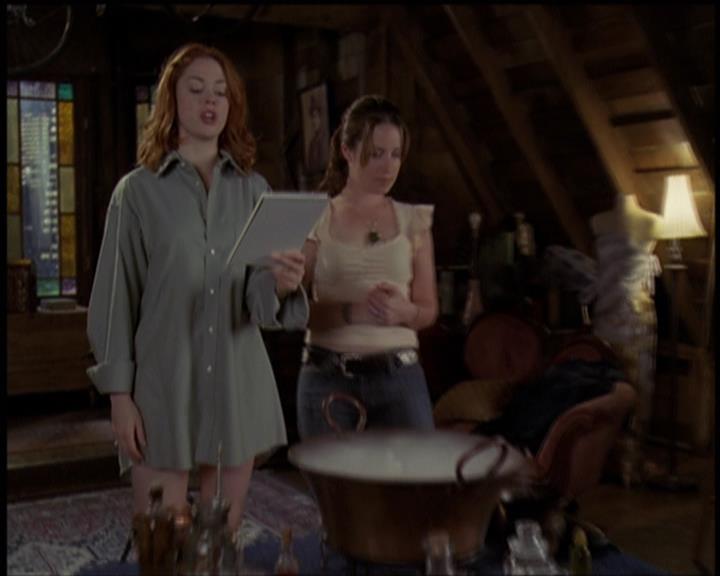 Charmed-Online-dot-net_5x21NecromancingTheStone0126.jpg