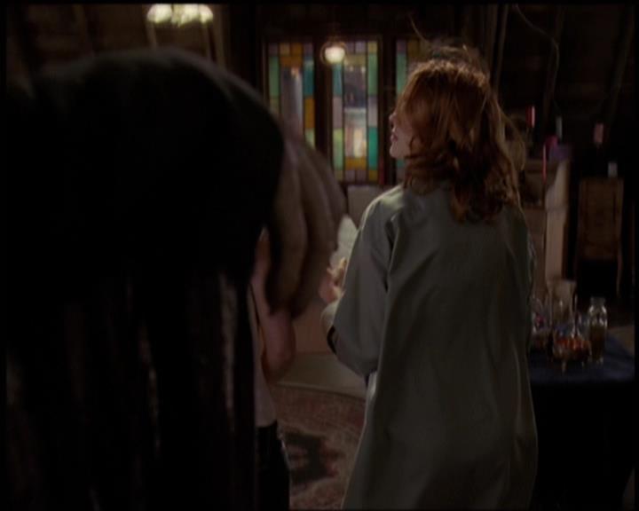 Charmed-Online-dot-net_5x21NecromancingTheStone0131.jpg