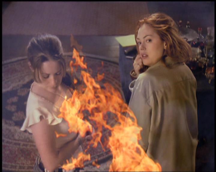 Charmed-Online-dot-net_5x21NecromancingTheStone0138.jpg