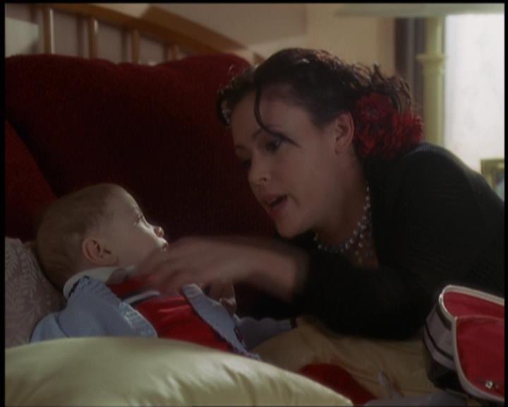 Charmed-Online-dot-net_5x21NecromancingTheStone0293.jpg