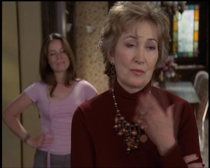 Charmed-Online-dot-net_5x21NecromancingTheStone0526.jpg