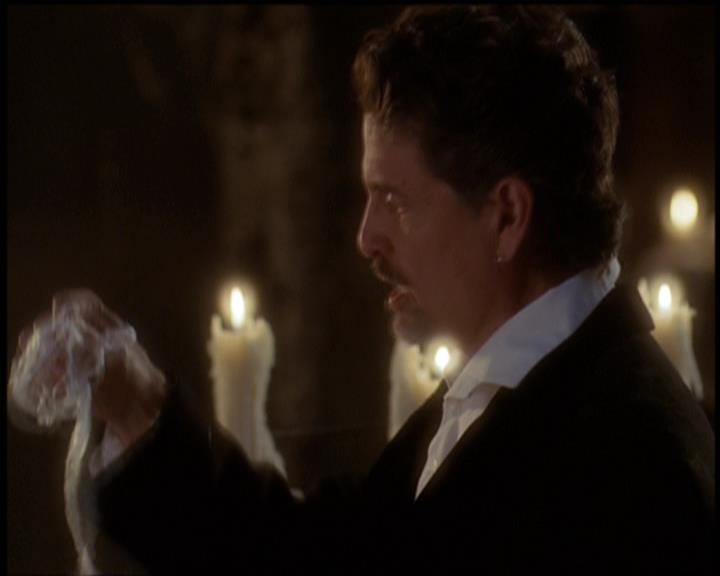 Charmed-Online-dot-net_5x21NecromancingTheStone0640.jpg Charmed-Online-dot-net_5x21NecromancingTheStone0640.jpg