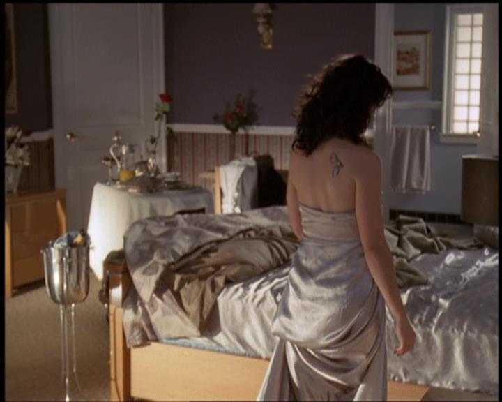 Charmed-Online-dot-net_5x21NecromancingTheStone0687.jpg Charmed-Online-dot-net_5x21NecromancingTheStone0687.jpg