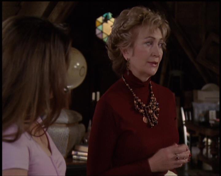 Charmed-Online-dot-net_5x21NecromancingTheStone0957.jpg