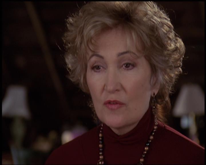 Charmed-Online-dot-net_5x21NecromancingTheStone0977.jpg Charmed-Online-dot-net_5x21NecromancingTheStone0977.jpg