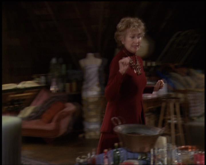 Charmed-Online-dot-net_5x21NecromancingTheStone1004.jpg