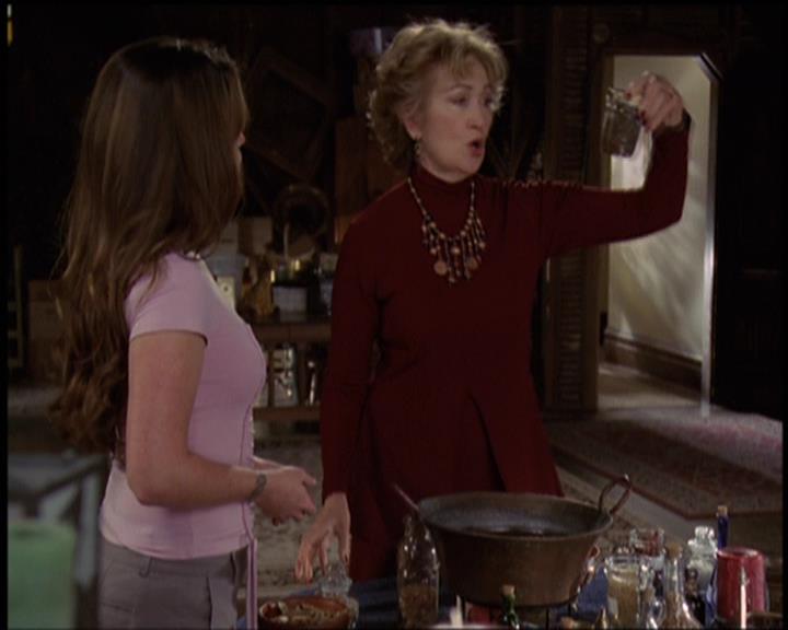Charmed-Online-dot-net_5x21NecromancingTheStone1010.jpg