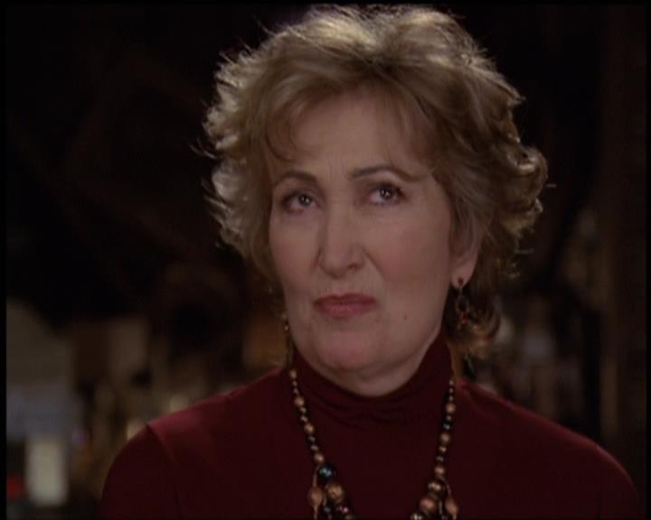 Charmed-Online-dot-net_5x21NecromancingTheStone1030.jpg