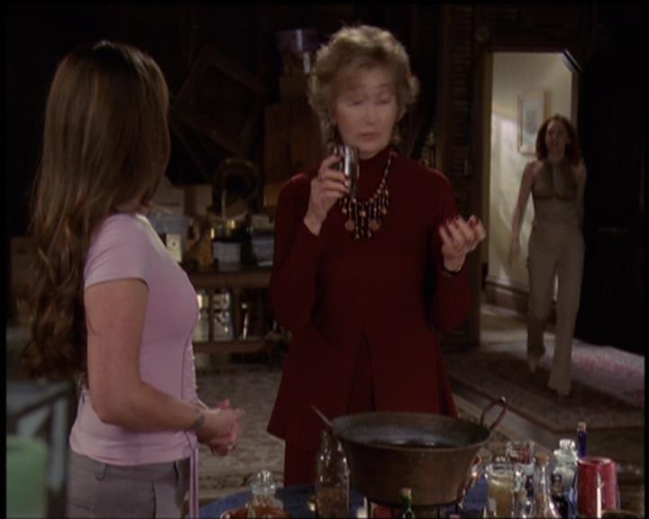 Charmed-Online-dot-net_5x21NecromancingTheStone1033.jpg