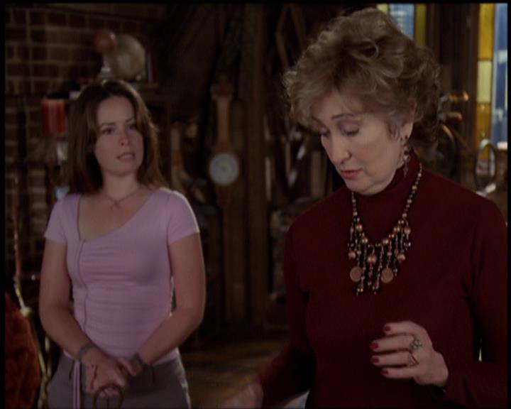 Charmed-Online-dot-net_5x21NecromancingTheStone1037.jpg